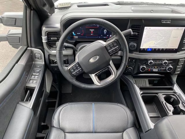 2026 Star White Metallic Tri-Coat Ford Super Duty F-250 SRW Platinum 4X4 Truck