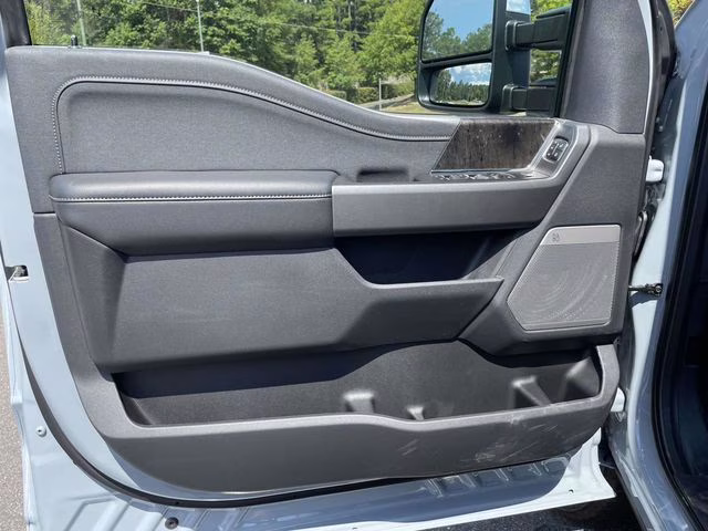 2026 Glacier Gray Ford Super Duty F-350 SRW Lariat 4X4 Truck