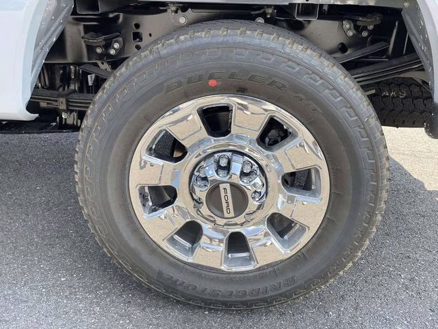 2026 Glacier Gray Ford Super Duty F-350 SRW Lariat 4X4 Truck