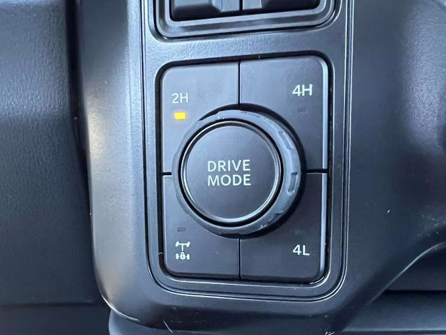 2026 Avalanche Ford Super Duty F-350 SRW Lariat 4X4 Truck