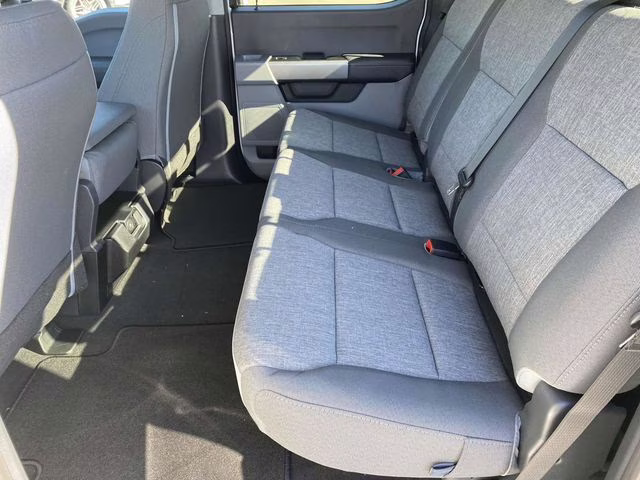 2026 Oxford White Ford Super Duty F-350 DRW XL 4X4 Truck