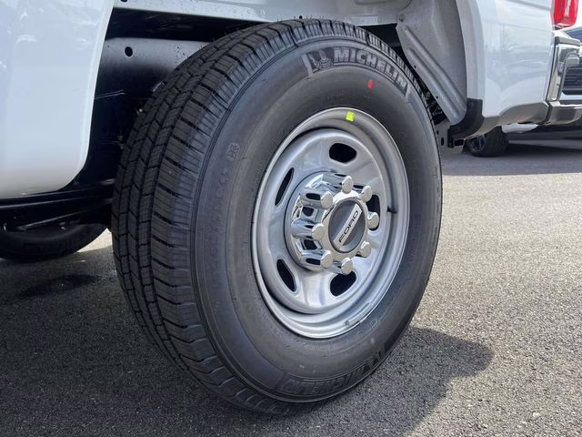 2026 Oxford White Ford Super Duty F-250 SRW XL RWD Truck