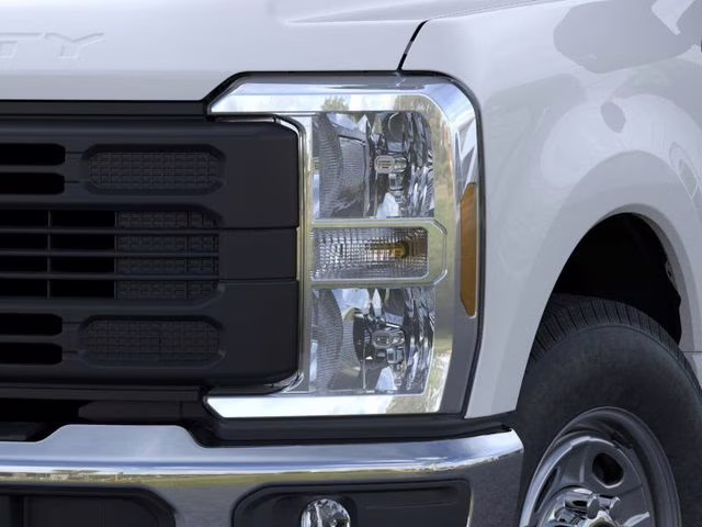 2026 Oxford White Ford Super Duty F-250 SRW XL RWD Truck