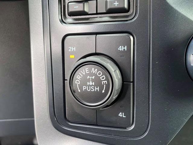 2025 Agate Black Metallic Ford F-150 XLT 4X4 Truck