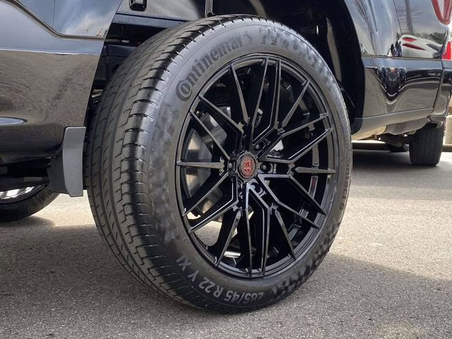 2025 Agate Black Metallic Ford F-150 XLT 4X4 Truck