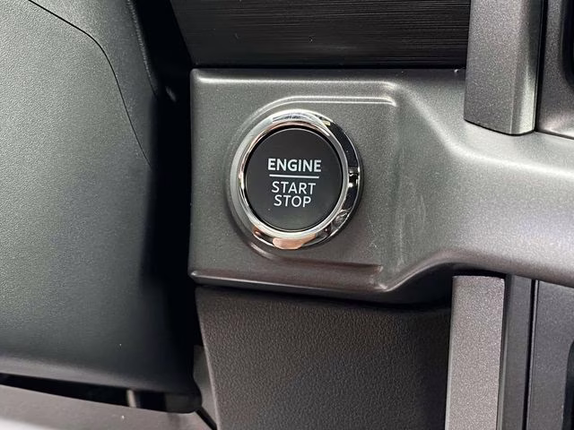 2025 Agate Black Metallic Ford F-150 XLT 4X4 Truck