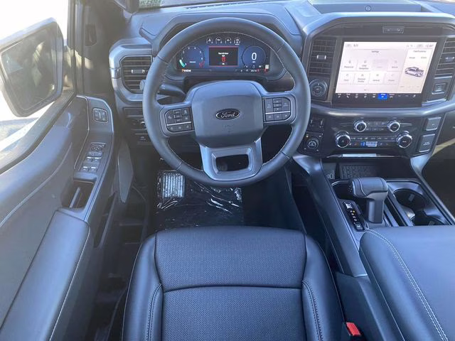 2025 Silver Metallic Ford F-150 Lariat 4X4 Truck