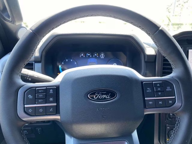 2025 Black Metallic Ford F-150 Lariat 4X4 Truck