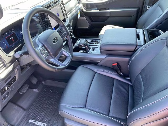 2025 Black Metallic Ford F-150 Lariat 4X4 Truck