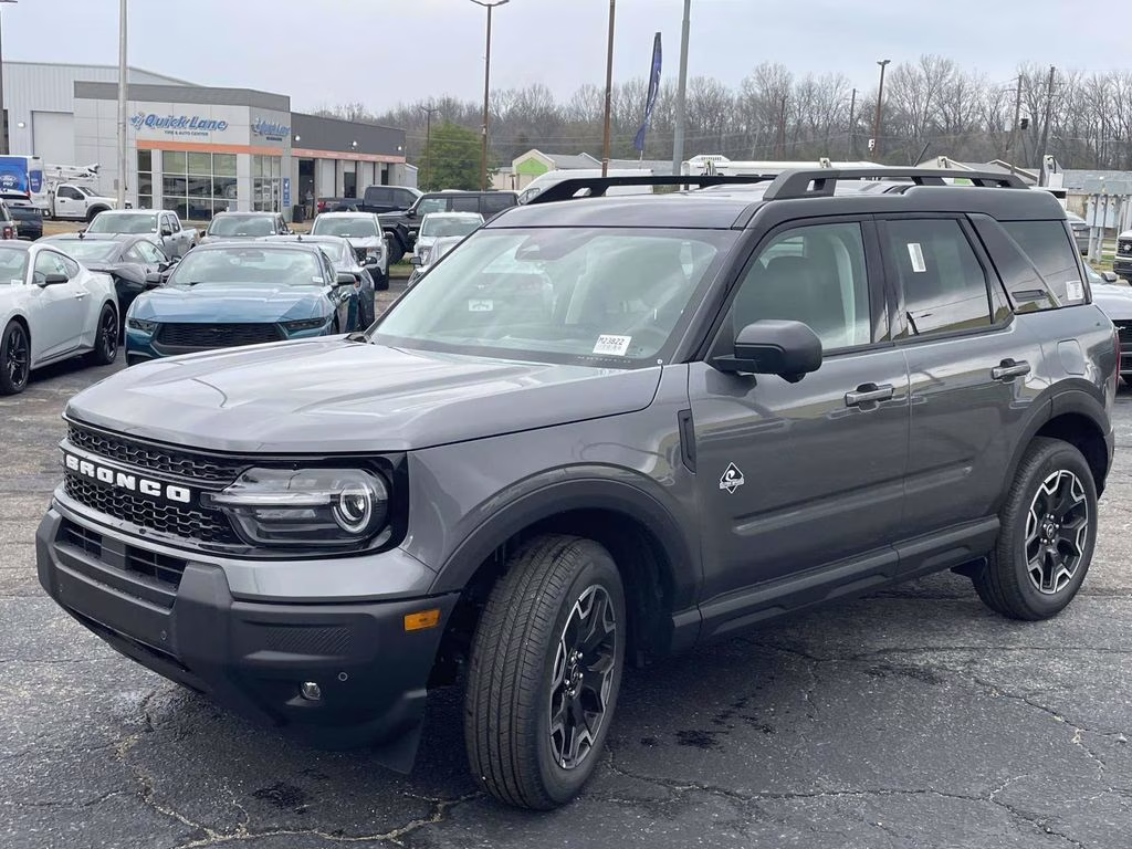 2025 Gray Metallic Ford Bronco Sport Outer Banks 4X4 SUV