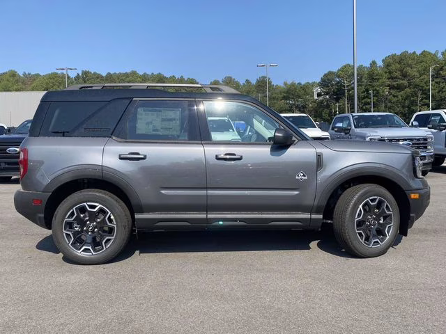 2025 Gray Metallic Ford Bronco Sport Outer Banks 4X4 SUV