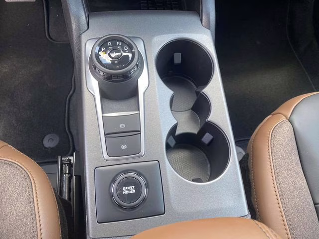 2025 Oxford White Ford Bronco Sport Outer Banks 4X4 SUV