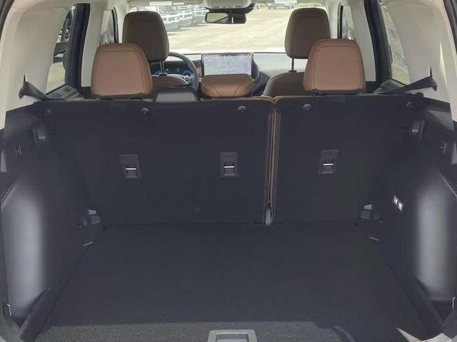 2025 Oxford White Ford Bronco Sport Outer Banks 4X4 SUV