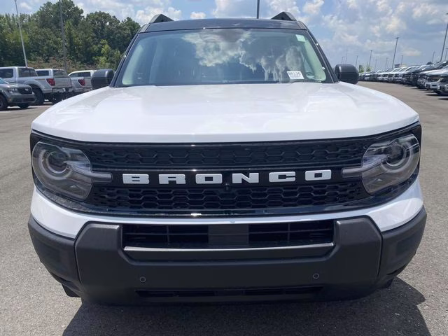 2025 Oxford White Ford Bronco Sport Outer Banks 4X4 SUV