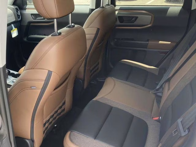 2025 Oxford White Ford Bronco Sport Outer Banks 4X4 SUV