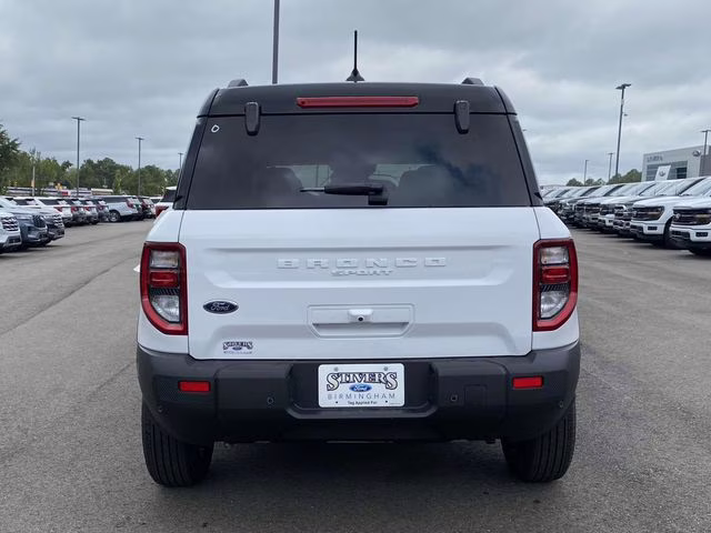 2025 Oxford White Ford Bronco Sport Outer Banks 4X4 SUV