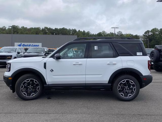 2025 Oxford White Ford Bronco Sport Outer Banks 4X4 SUV