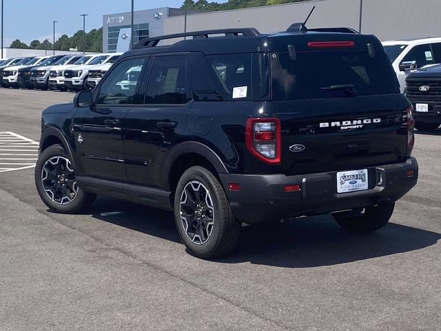 2025 Shadow Black Ford Bronco Sport Outer Banks 4X4 SUV