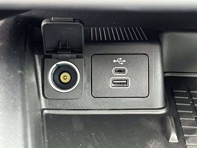 2025 Oxford White Ford Bronco Sport Badlands 4X4 SUV