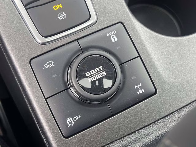 2025 Oxford White Ford Bronco Sport Badlands 4X4 SUV