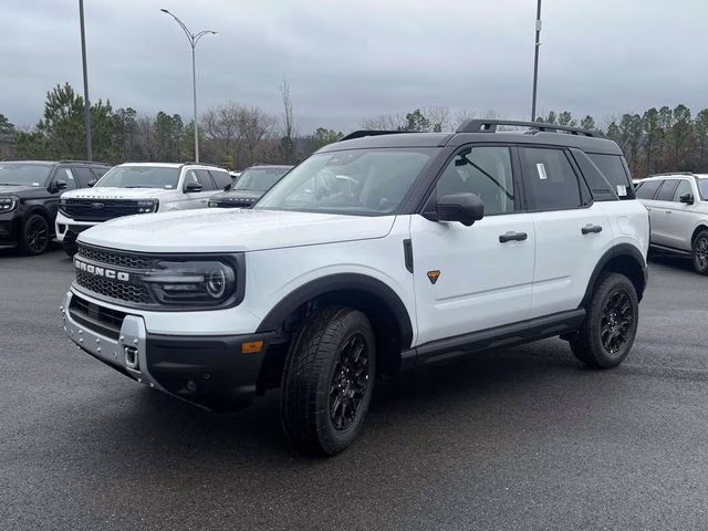 2025 Oxford White Ford Bronco Sport Badlands 4X4 SUV