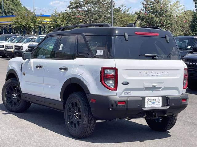2025 Oxford White Ford Bronco Sport Badlands 4X4 SUV