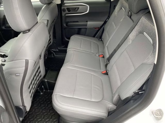 2025 Oxford White Ford Bronco Sport Badlands 4X4 SUV