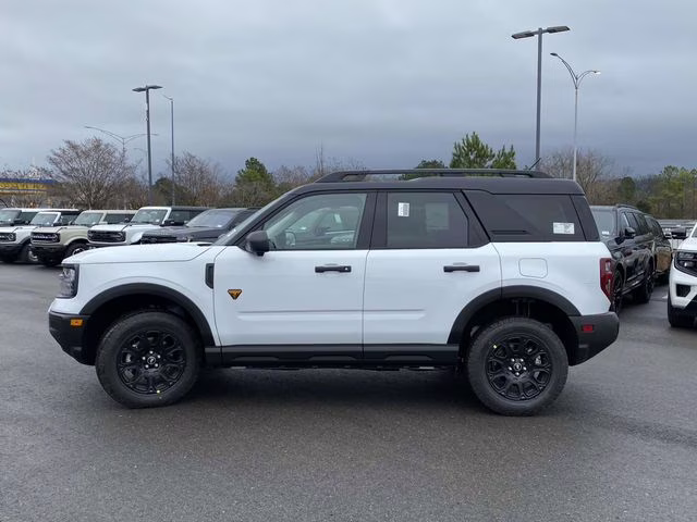 2025 Oxford White Ford Bronco Sport Badlands 4X4 SUV