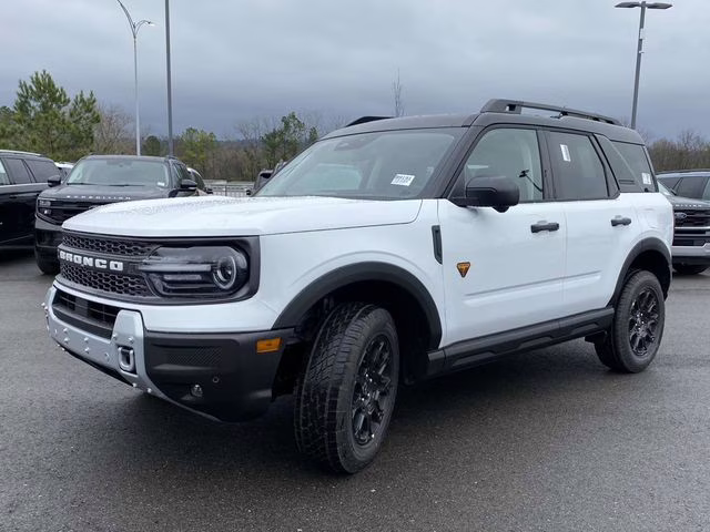 2025 Oxford White Ford Bronco Sport Badlands 4X4 SUV