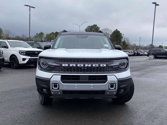 2025 Oxford White Ford Bronco Sport Badlands 4X4 SUV