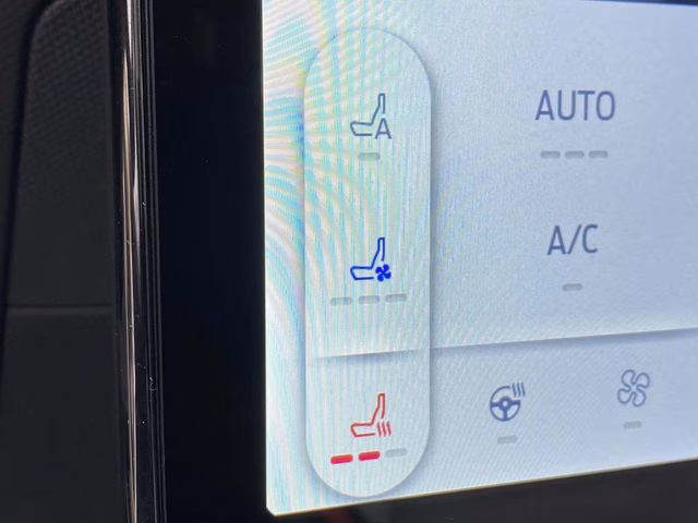 2025 Star White Metallic Tri-Coat Ford Mustang Mach-E Premium RWD SUV