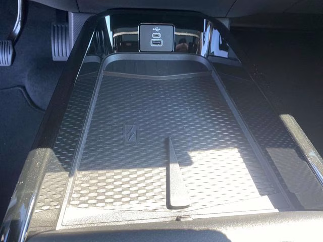 2025 Star White Metallic Tri-Coat Ford Mustang Mach-E Premium RWD SUV