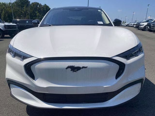 2025 Star White Metallic Tri-Coat Ford Mustang Mach-E Premium RWD SUV
