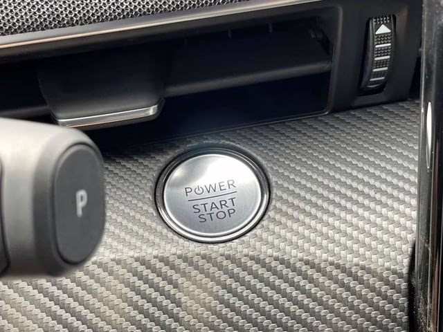 2025 Star White Metallic Tri-Coat Ford Mustang Mach-E Premium RWD SUV