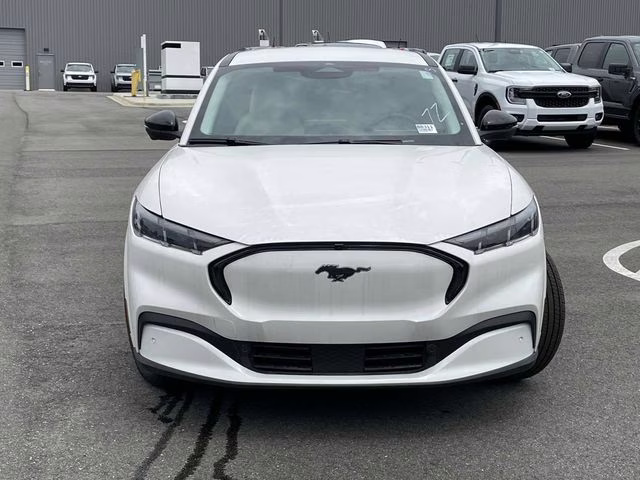 2025 Star White Metallic Tri-Coat Ford Mustang Mach-E Premium RWD SUV