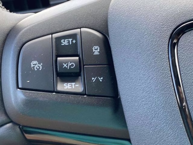 2025 Star White Metallic Tri-Coat Ford Mustang Mach-E Premium AWD SUV