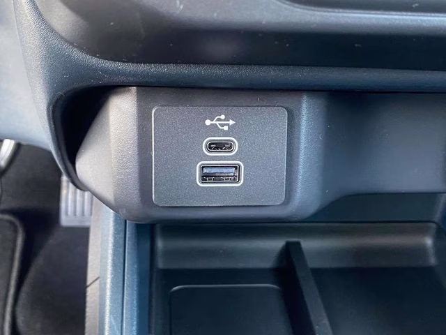 2026 Space White Metallic Ford Maverick XL FWD Truck