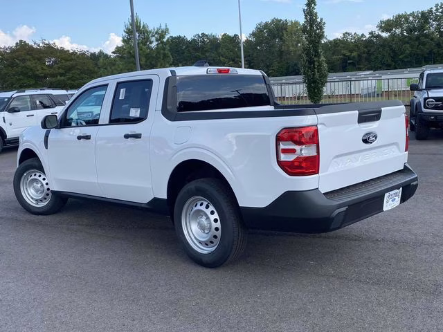 2025 Oxford White Ford Maverick XL FWD Truck