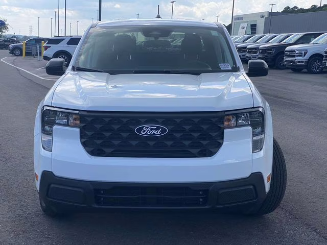 2025 Oxford White Ford Maverick XL FWD Truck