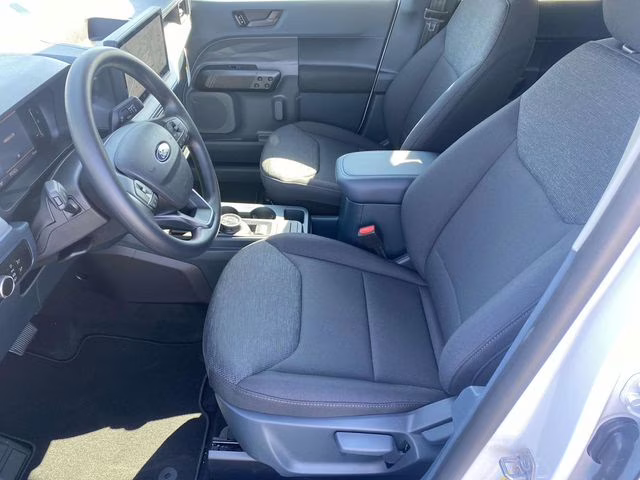 2025 Oxford White Ford Maverick XL FWD Truck