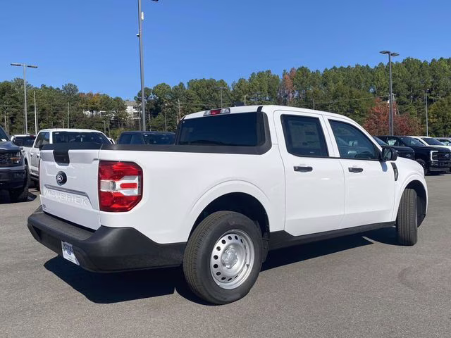 2025 Oxford White Ford Maverick XL FWD Truck