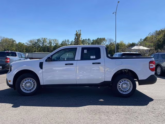 2025 Oxford White Ford Maverick XL FWD Truck