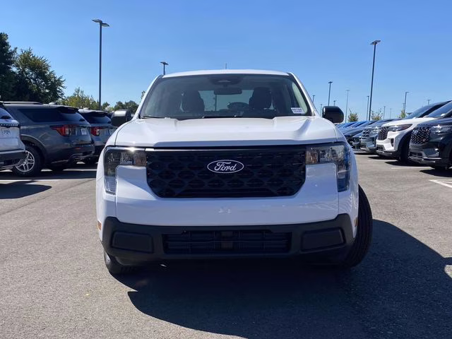 2025 Oxford White Ford Maverick XL FWD Truck