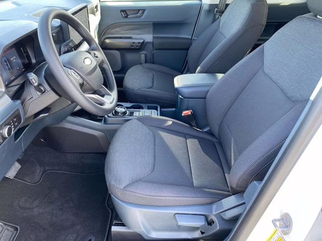 2025 Oxford White Ford Maverick XL AWD Truck