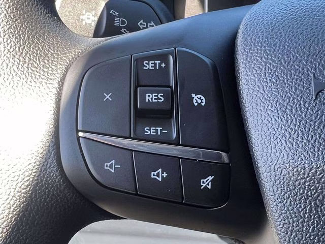 2026 White Metallic Ford Maverick XL AWD Truck