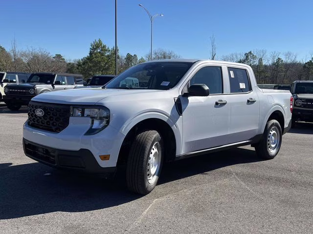 2026 White Metallic Ford Maverick XL AWD Truck