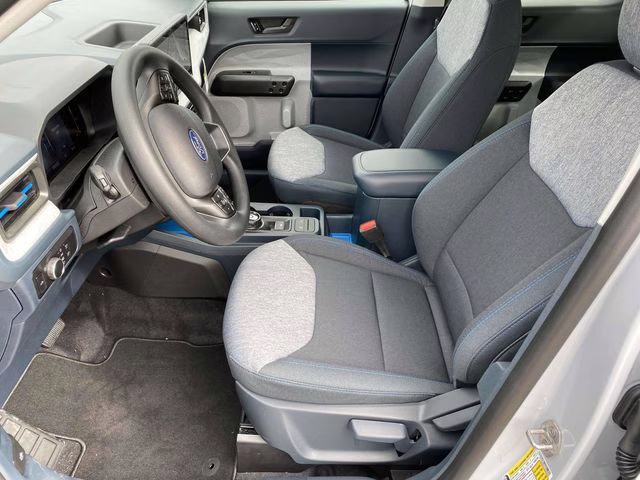 2026 White Metallic Ford Maverick XLT FWD Truck