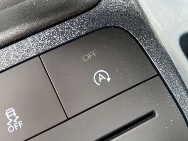 2026 White Metallic Ford Maverick XLT FWD Truck