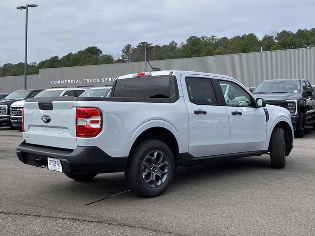 2026 White Metallic Ford Maverick XLT FWD Truck