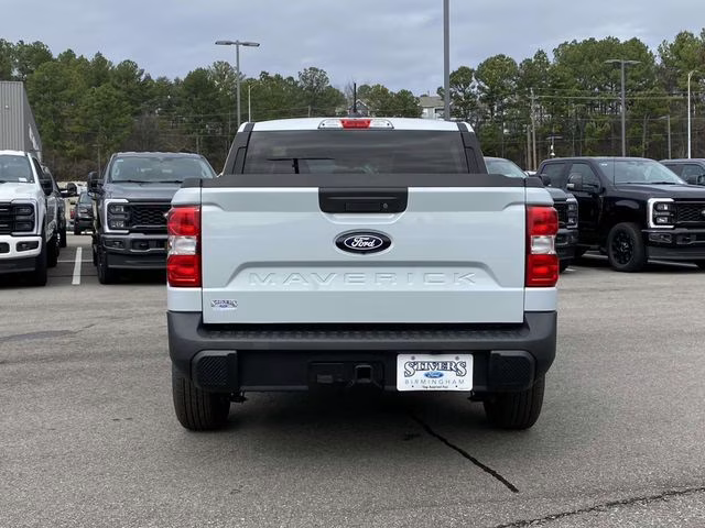 2026 White Metallic Ford Maverick XLT FWD Truck
